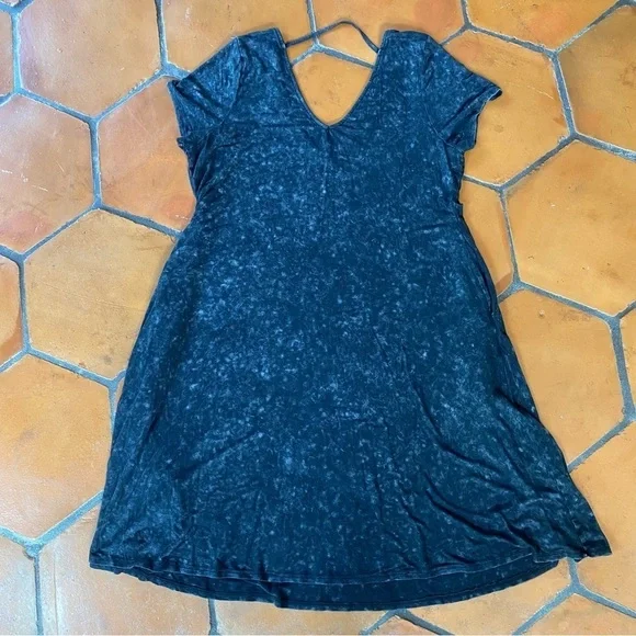 Torrid Plus 2 2X Super Soft Knit Mini Trapeze Dress Gray Tie Dye Stretch Pockets - Picture 6 of 8